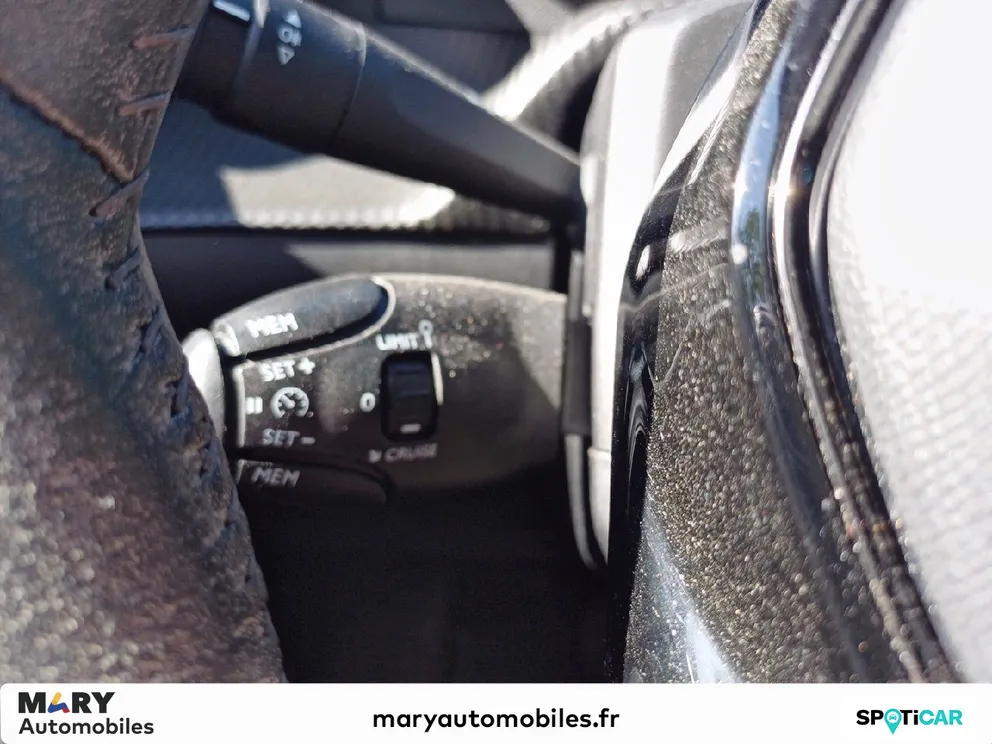 Véhicule occasion 1232525 - peugeot 208 - Photo 11