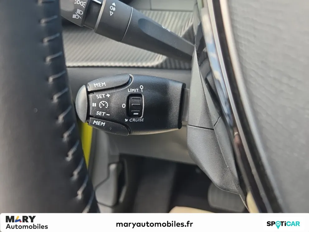 Véhicule occasion 1235412 - peugeot 208 - Photo 11
