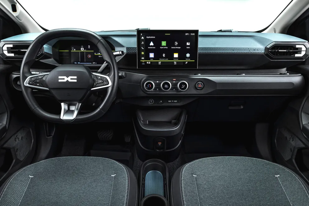 nouvelle dacia spring interieur