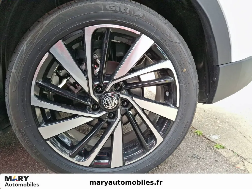 Véhicule occasion 203589 - mg ZS - Photo 11