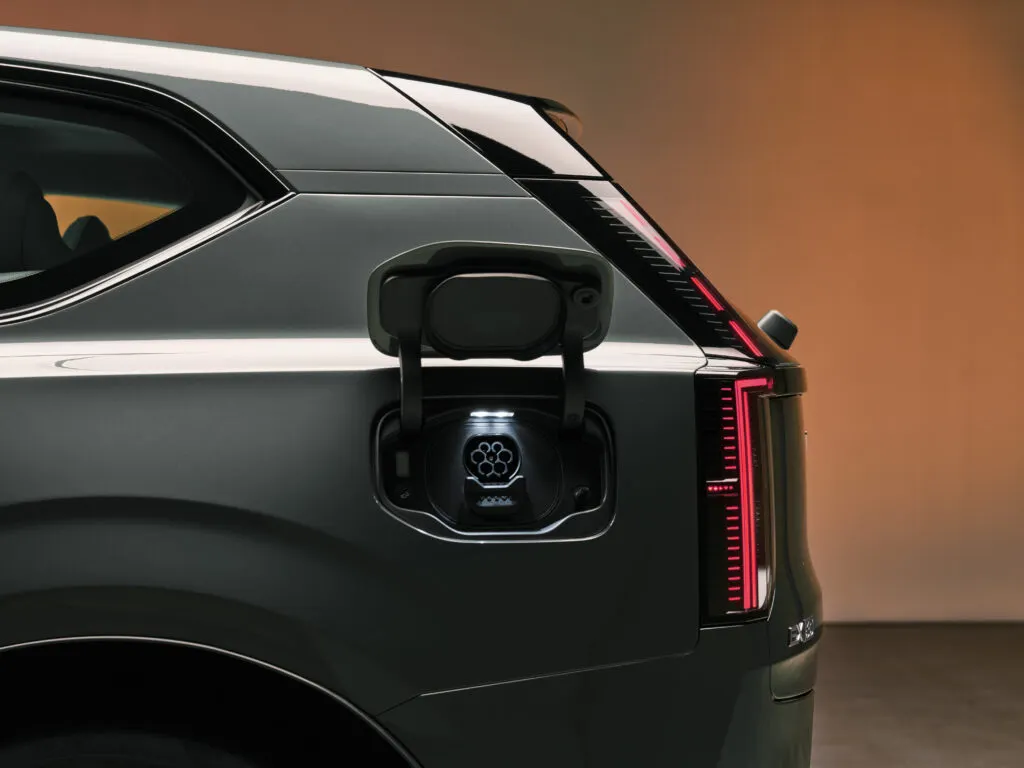 Trape de recharge électrique de la nouvelle Volvo ex60