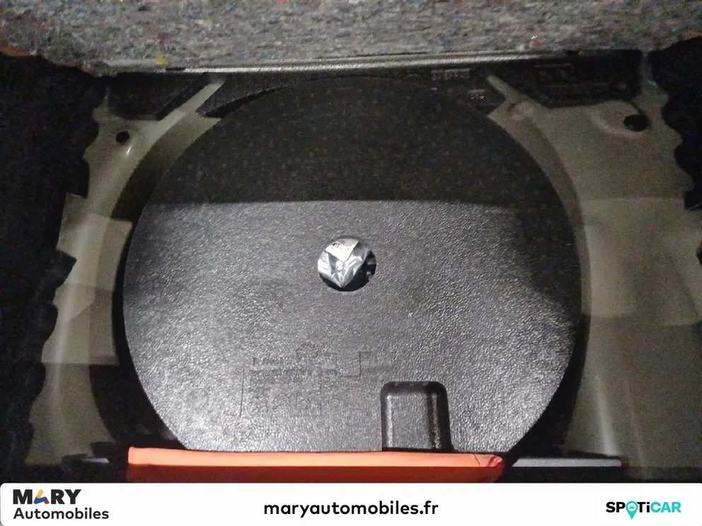 Véhicule occasion 1236360 - peugeot 208 - Photo 10