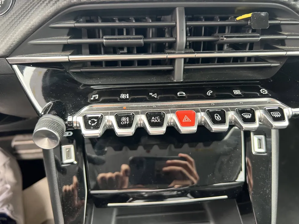 Véhicule occasion 193028 - peugeot 2008 - Photo 4