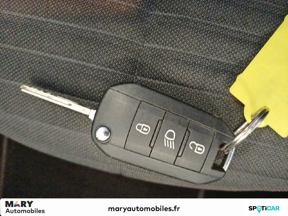 Véhicule occasion 1237525 - peugeot 208 - Photo 12