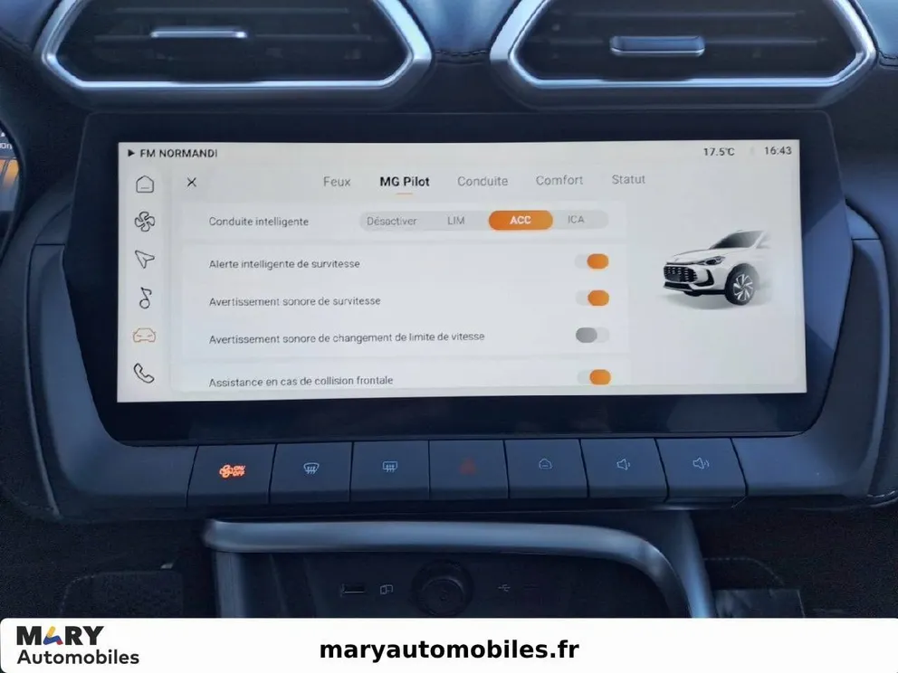Véhicule occasion 214029 - mg ZS - Photo 16