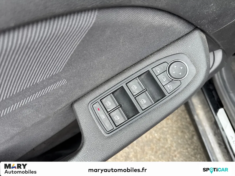 Véhicule occasion 1237018 - renault CLIO - Photo 9