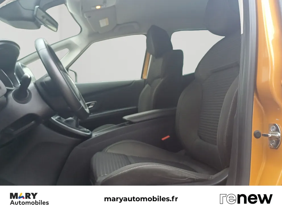 Véhicule occasion 1237118 - renault SCENIC - Photo 17