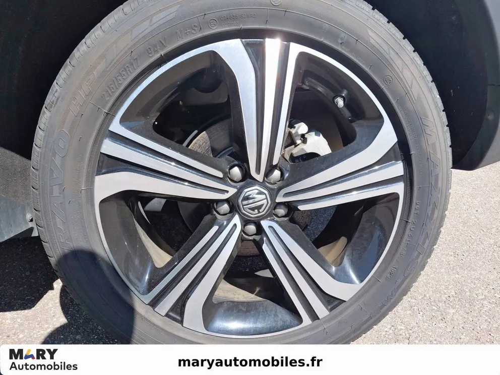 Véhicule occasion 234725 - mg ZS - Photo 11