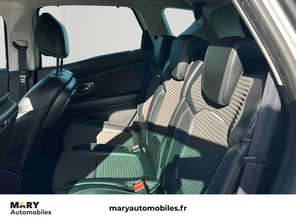 Véhicule occasion 1241701 - renault SCENIC - Photo 17
