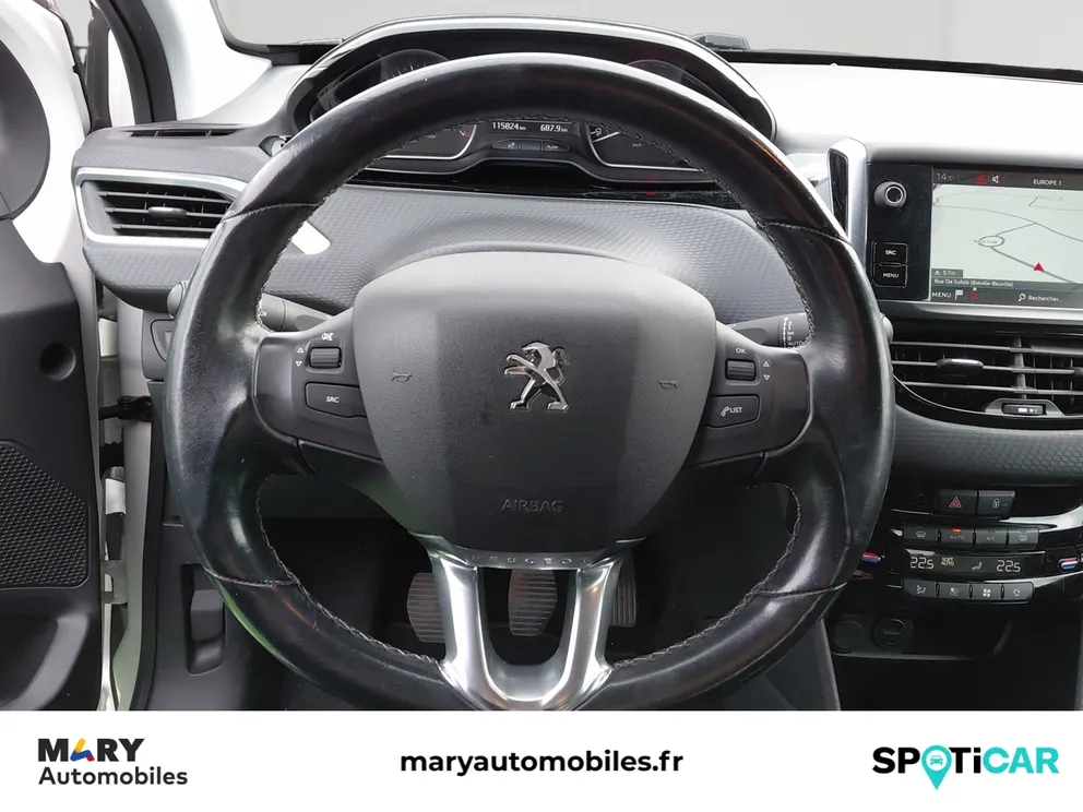 Véhicule occasion 1246343 - peugeot 208 - Photo 12