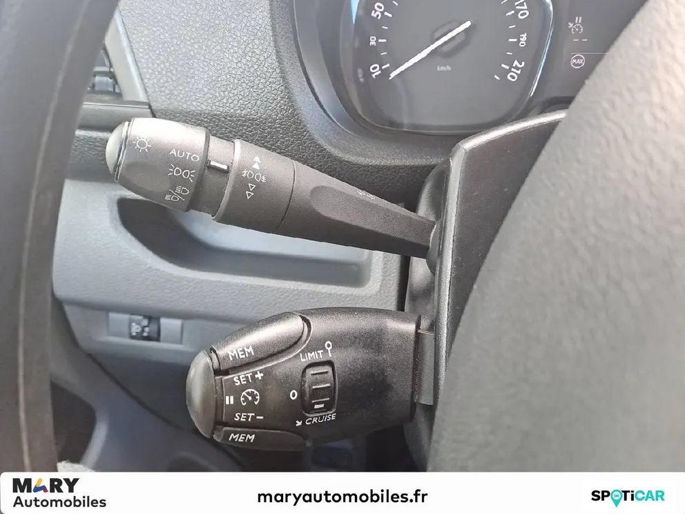 Véhicule occasion 219165 - Citroën JUMPY - Photo 17