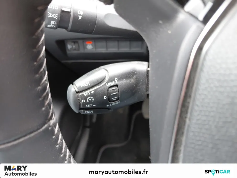 Véhicule occasion 1236519 - peugeot 208 - Photo 10