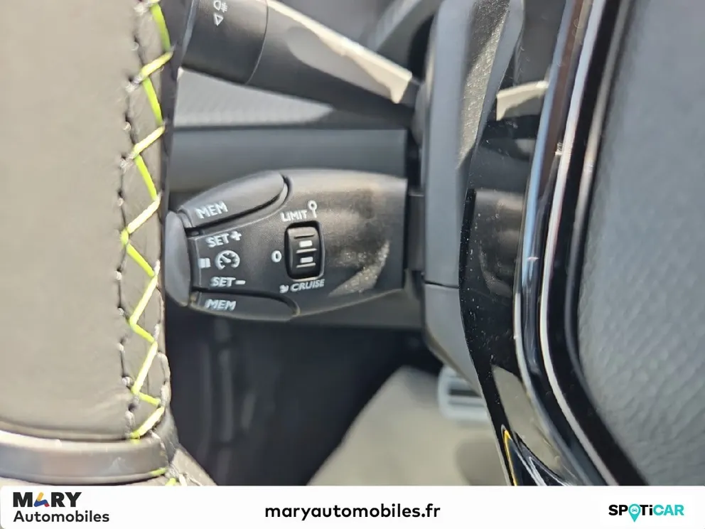 Véhicule occasion 1228176 - peugeot 208 - Photo 11