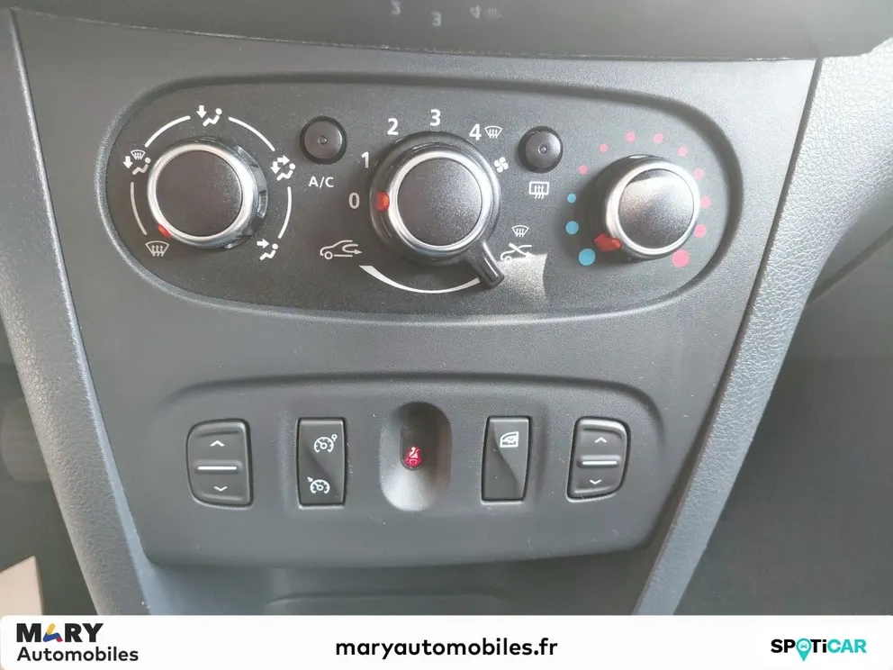Véhicule occasion 1238016 - dacia SANDERO - Photo 10