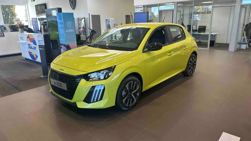 Véhicule occasion 1245718 - peugeot 208 - Photo 1