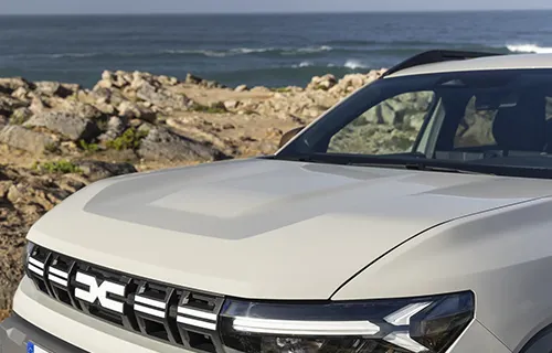 Signature lumineuse Duster 2024