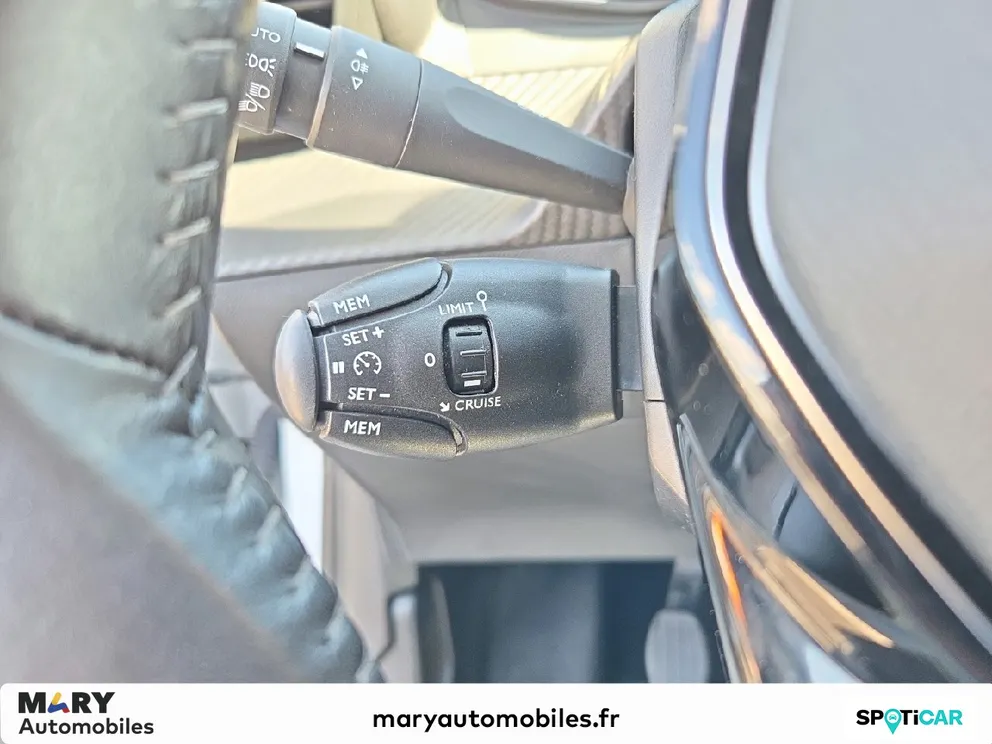 Véhicule occasion 1228565 - peugeot 208 - Photo 12