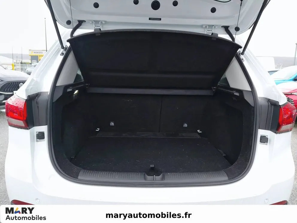 Véhicule occasion 206178 - mg ZS - Photo 6