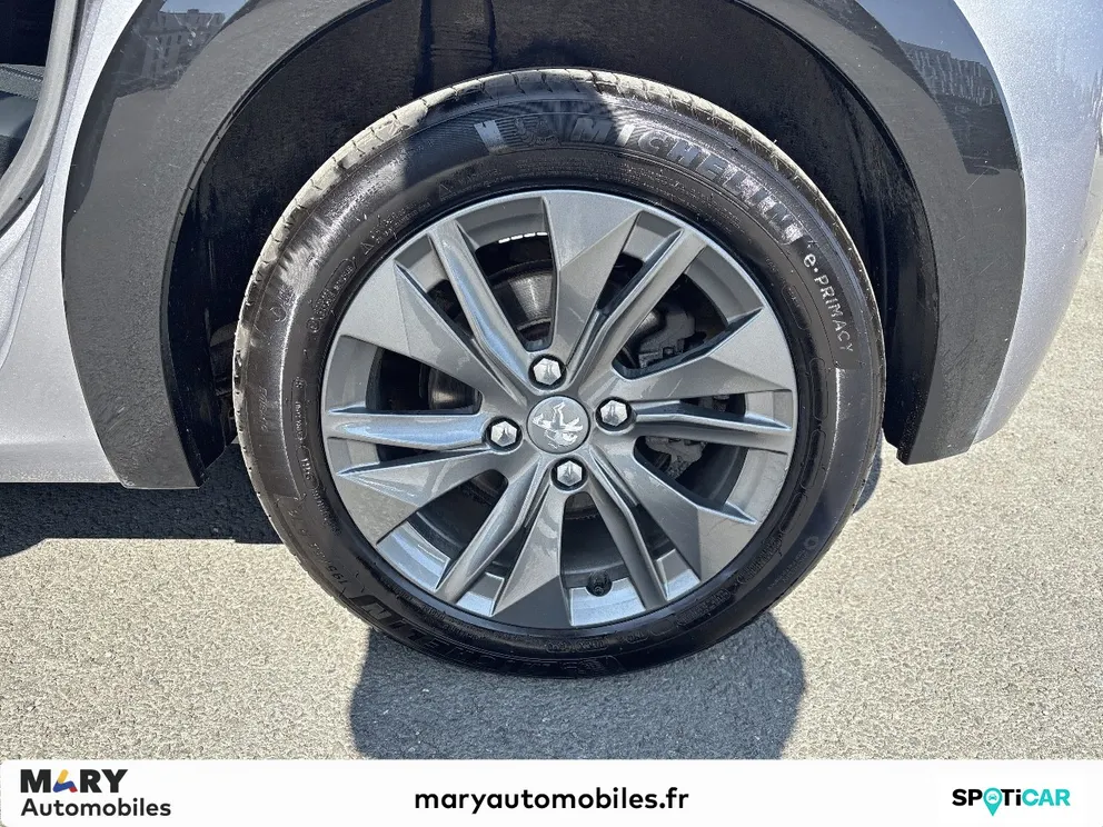 Véhicule occasion 1234689 - peugeot 208 - Photo 7