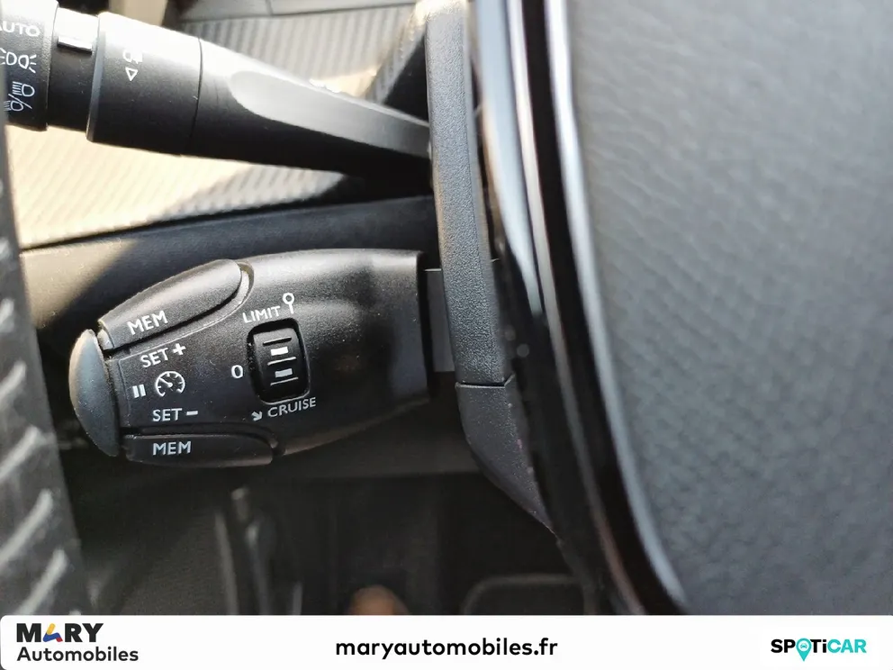 Véhicule occasion 1231131 - peugeot 2008 - Photo 11