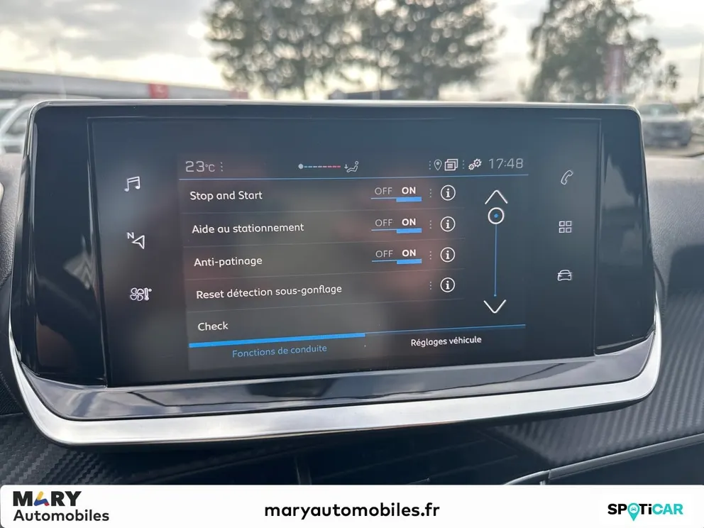 Véhicule occasion 1235249 - peugeot 208 - Photo 19