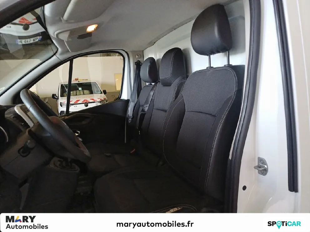 Véhicule occasion 237971 - renault TRAFIC - Photo 13