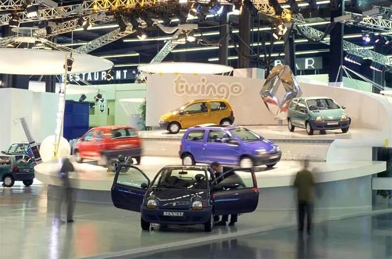 Présentation de Renault Twingo au salon de l'auto de Paris en 1992