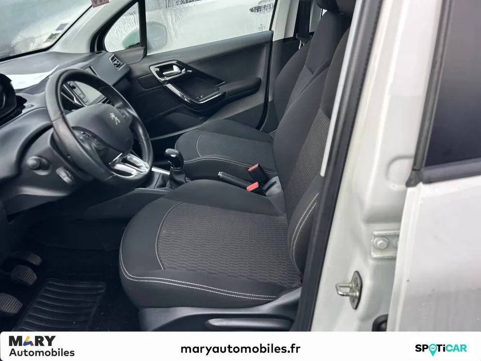 Véhicule occasion 198342 - peugeot 208 - Photo 9