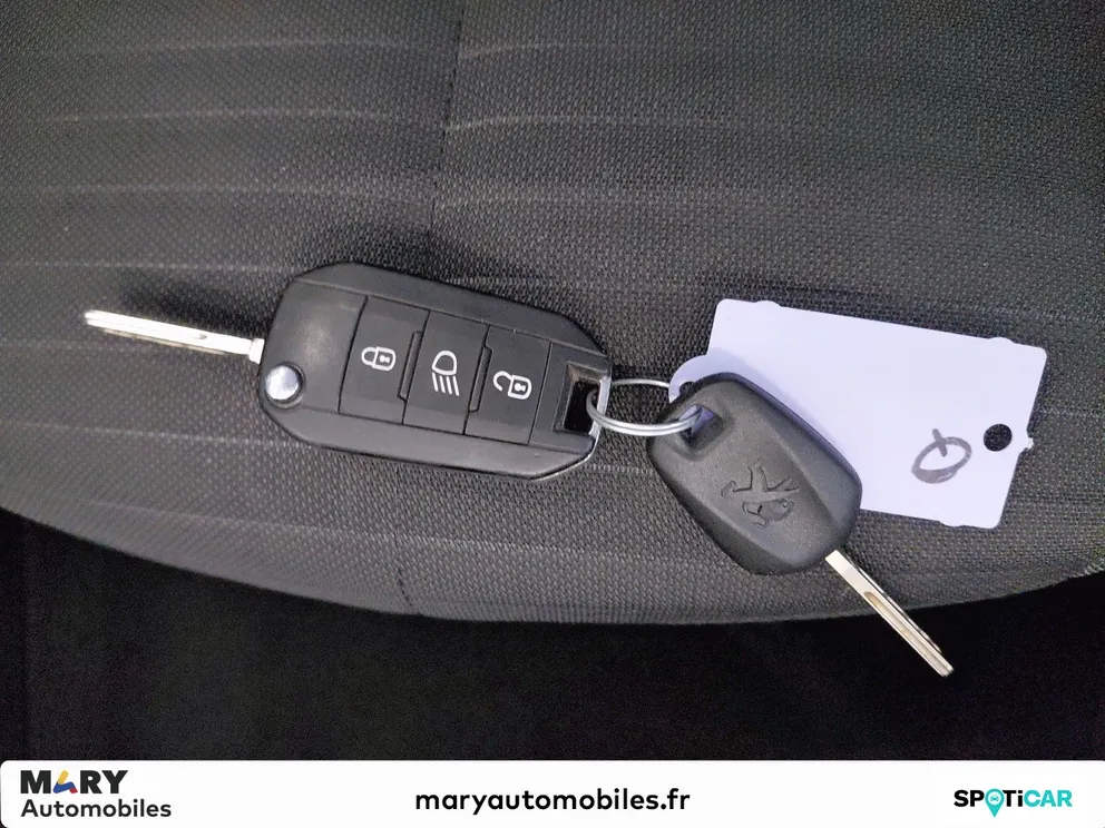 Véhicule occasion 1230659 - peugeot 208 - Photo 12