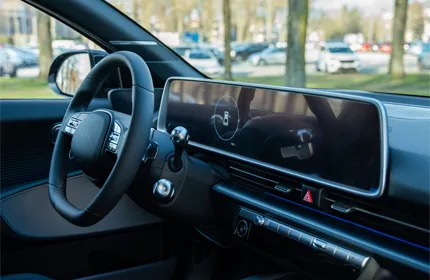 Hyundai Ioniq 6 design intérieur volant e tableau de bord