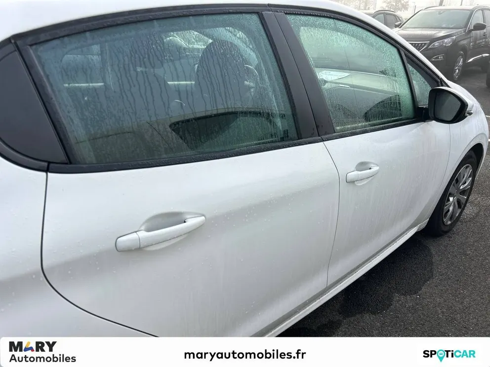 Véhicule occasion 198342 - peugeot 208 - Photo 4