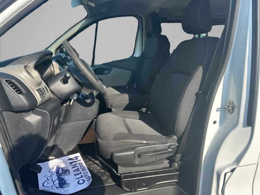 Véhicule occasion 1242685 - renault TRAFIC - Photo 13