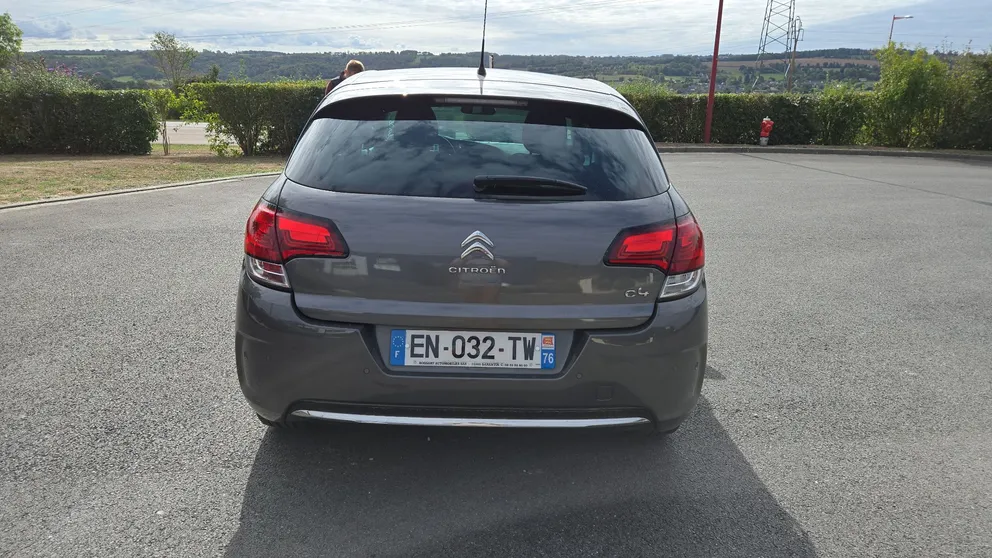 Véhicule occasion 1240448 - Citroën C4 - Photo 4