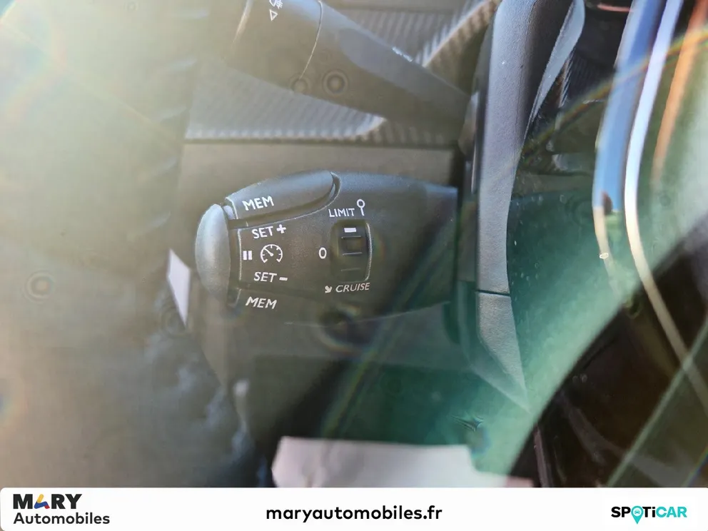 Véhicule occasion 1237053 - peugeot 208 - Photo 11
