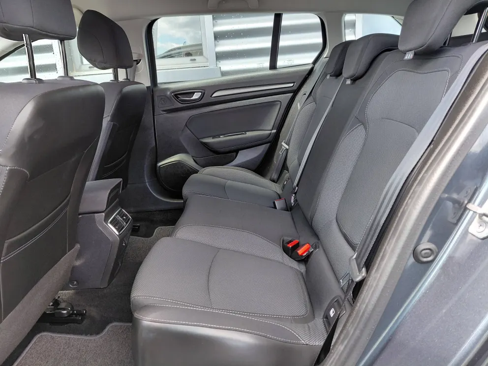 Véhicule occasion 228920 - renault MEGANE - Photo 2