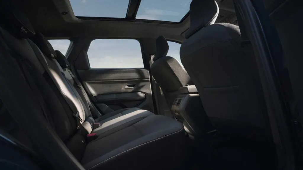 Vue de l'intérieur du dacia bigster avec ses sièges