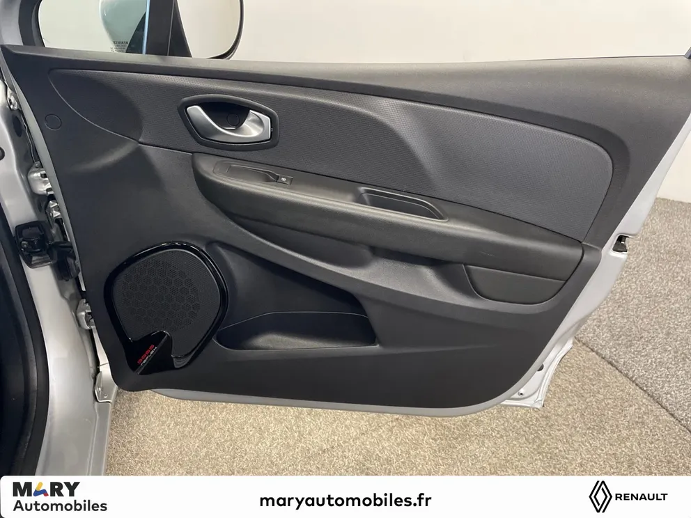 Véhicule occasion 238667 - renault CLIO - Photo 9