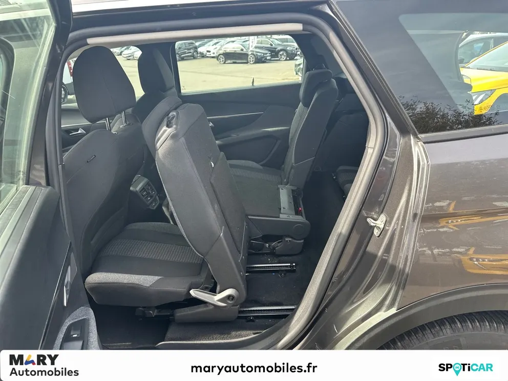 Véhicule occasion 1239520 - peugeot 5008 - Photo 9