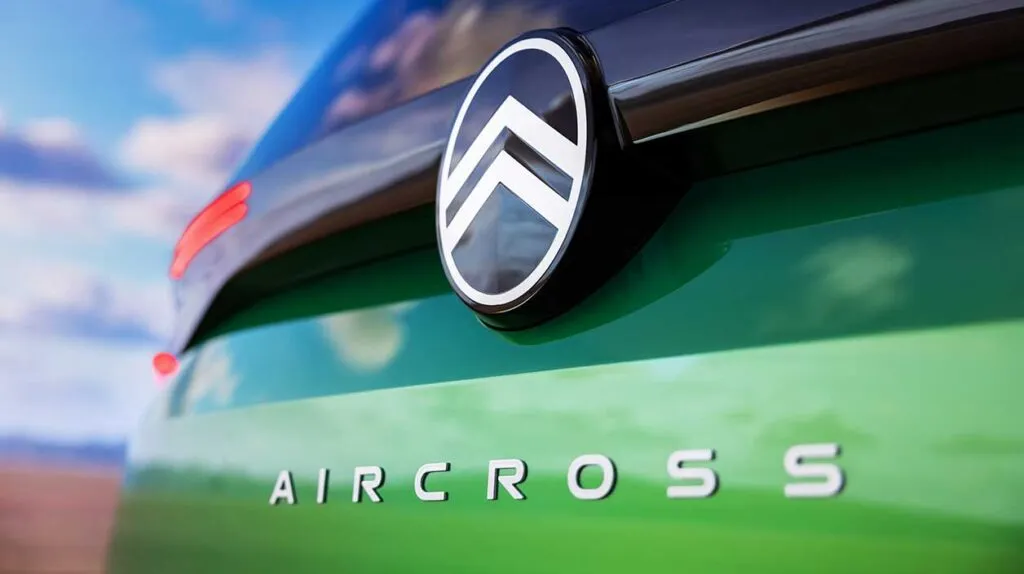 Détail du coffre arrière et du logo Citroën