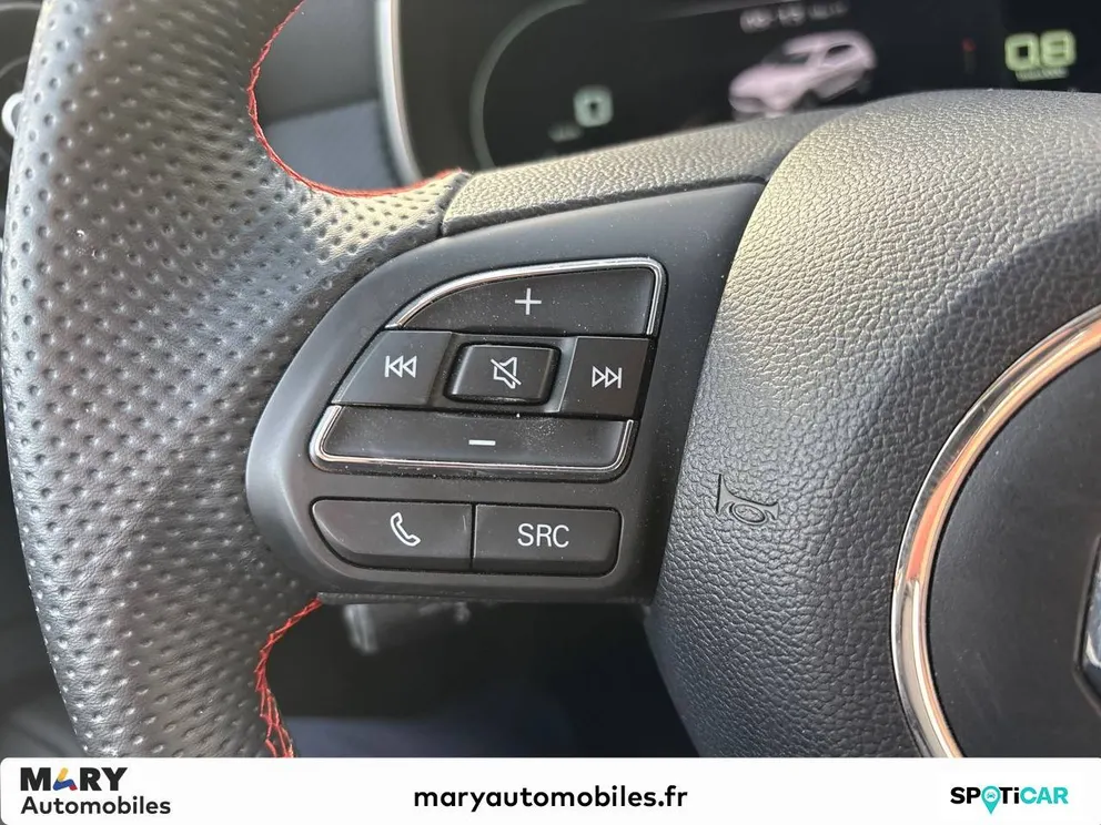 Véhicule occasion 1229947 - mg ZS - Photo 18