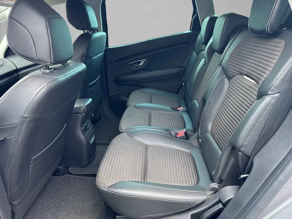 Véhicule occasion 1236940 - renault GRAND SCENIC - Photo 17