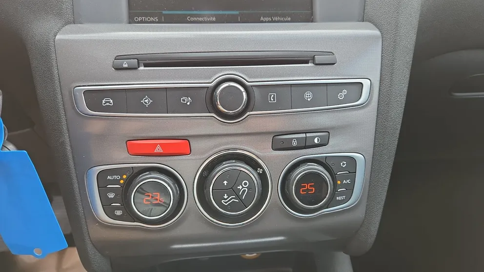 Véhicule occasion 1240448 - Citroën C4 - Photo 16