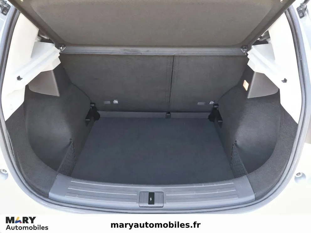 Véhicule occasion 215846 - mg ZS - Photo 6