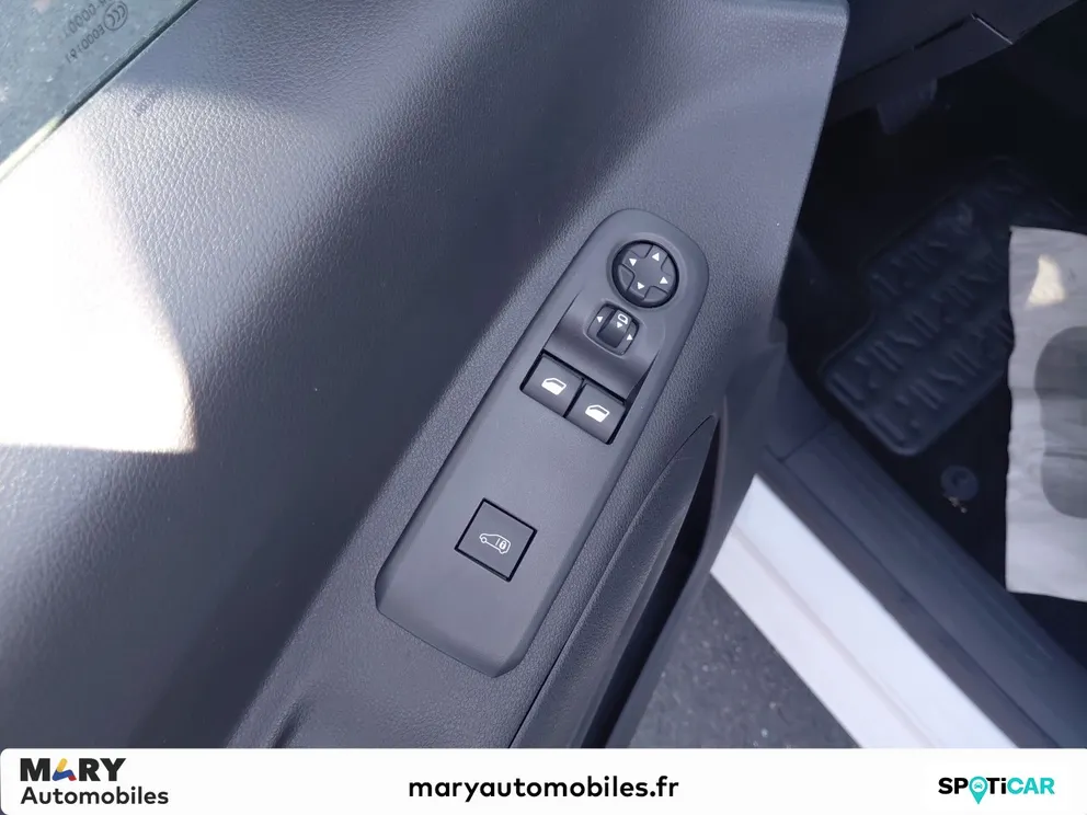Véhicule occasion 1235880 - Citroën BERLINGO - Photo 8