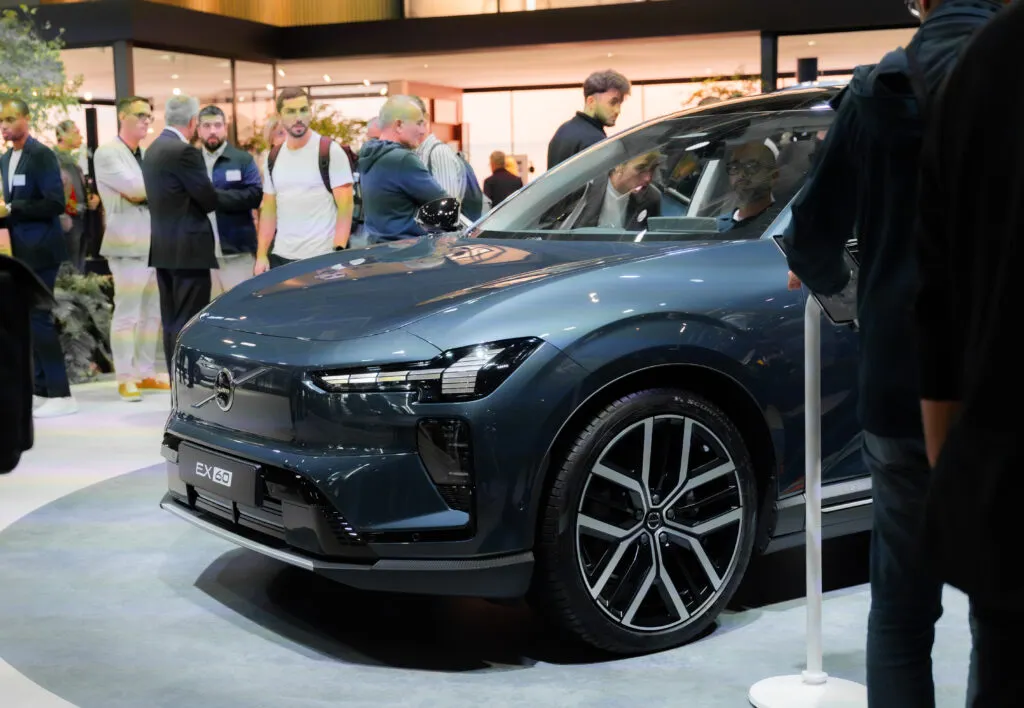 Volvo EX60 au Mondial de l'Auto