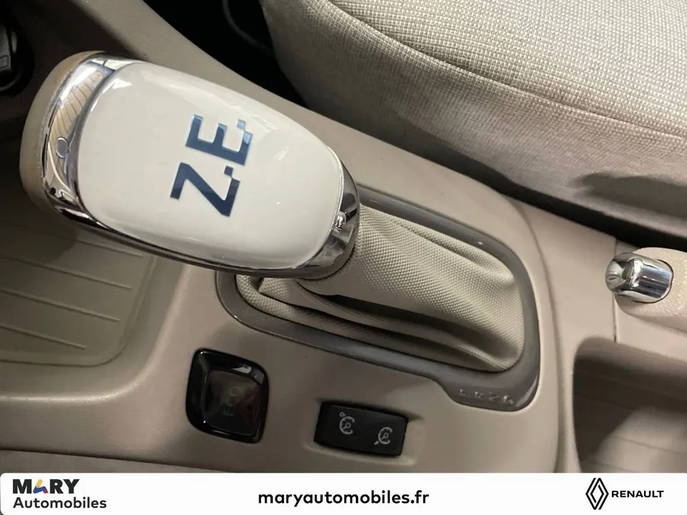 Véhicule occasion 236589 - renault ZOE - Photo 13