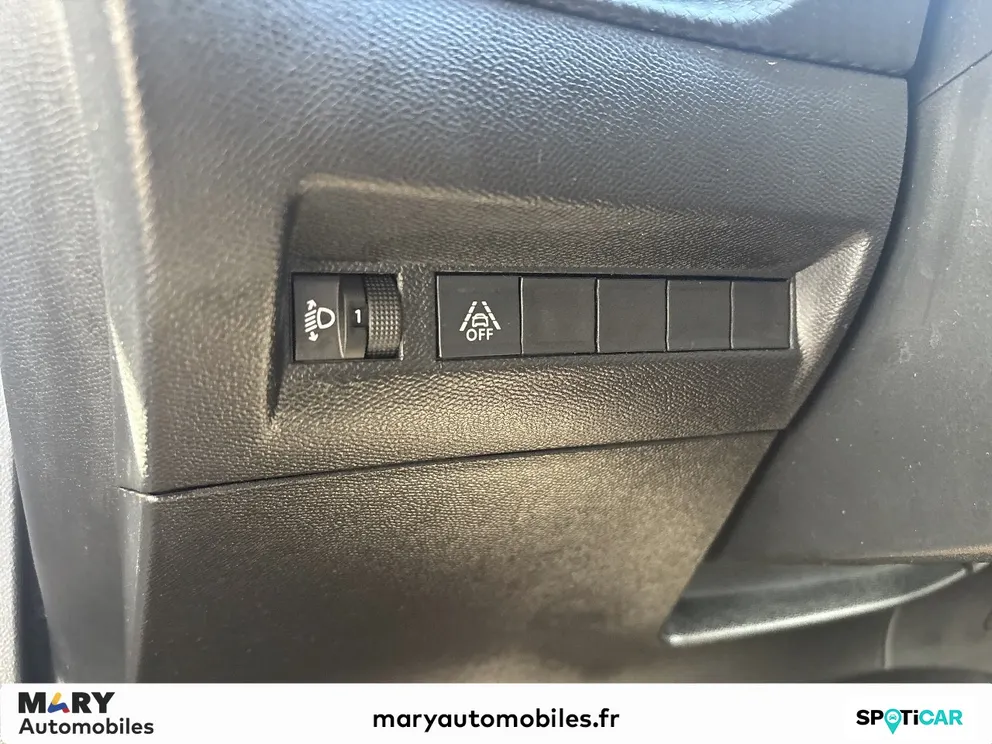Véhicule occasion 1236772 - peugeot 2008 - Photo 21