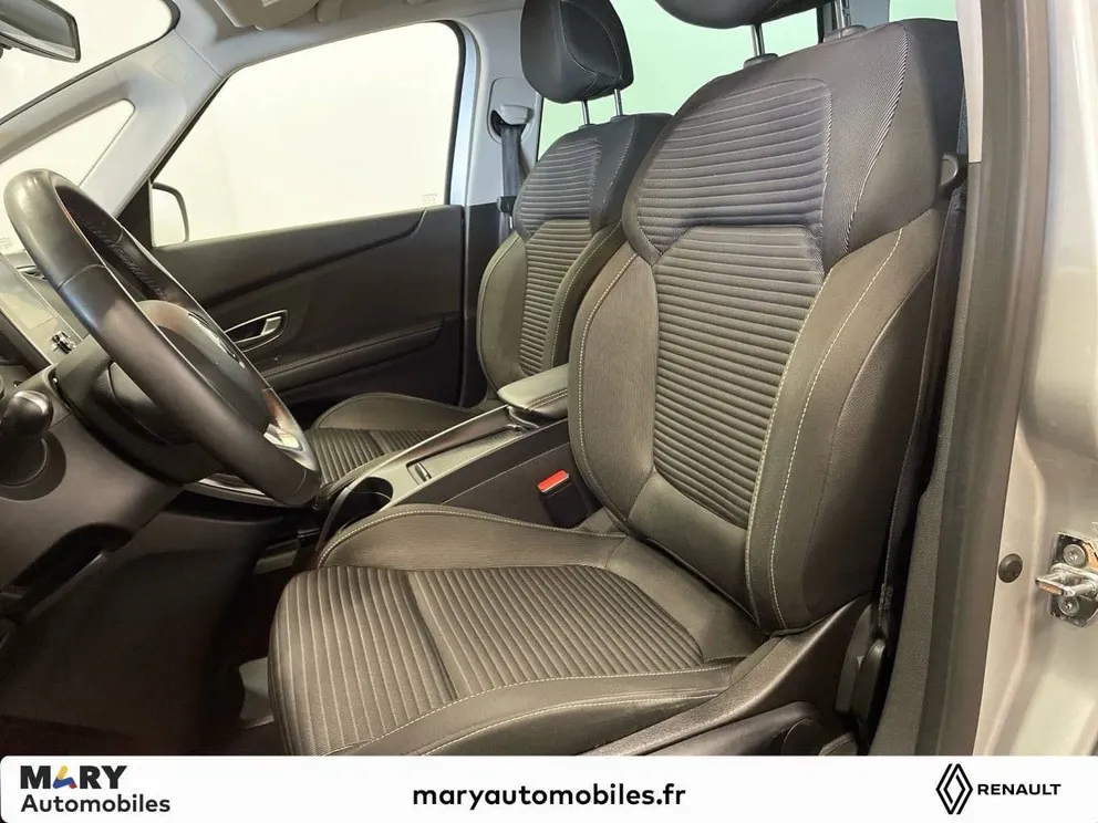 Véhicule occasion 229312 - renault GRAND SCENIC - Photo 9