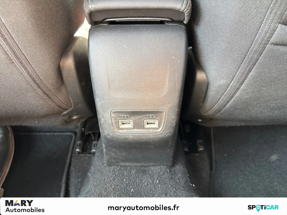 Véhicule occasion 1234689 - peugeot 208 - Photo 9