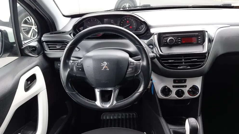 Véhicule occasion 234010 - peugeot 208 - Photo 8